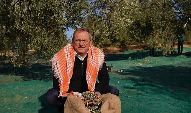 “Yerin Altının Değil, Üstünün Daha Kıymetli Olduğuna İnanıyorum” diyen Başkan Mesut Ergin: “Zeytinyağı Ayvalık’ın Vazgeçilmez Bir Kültürüdür”