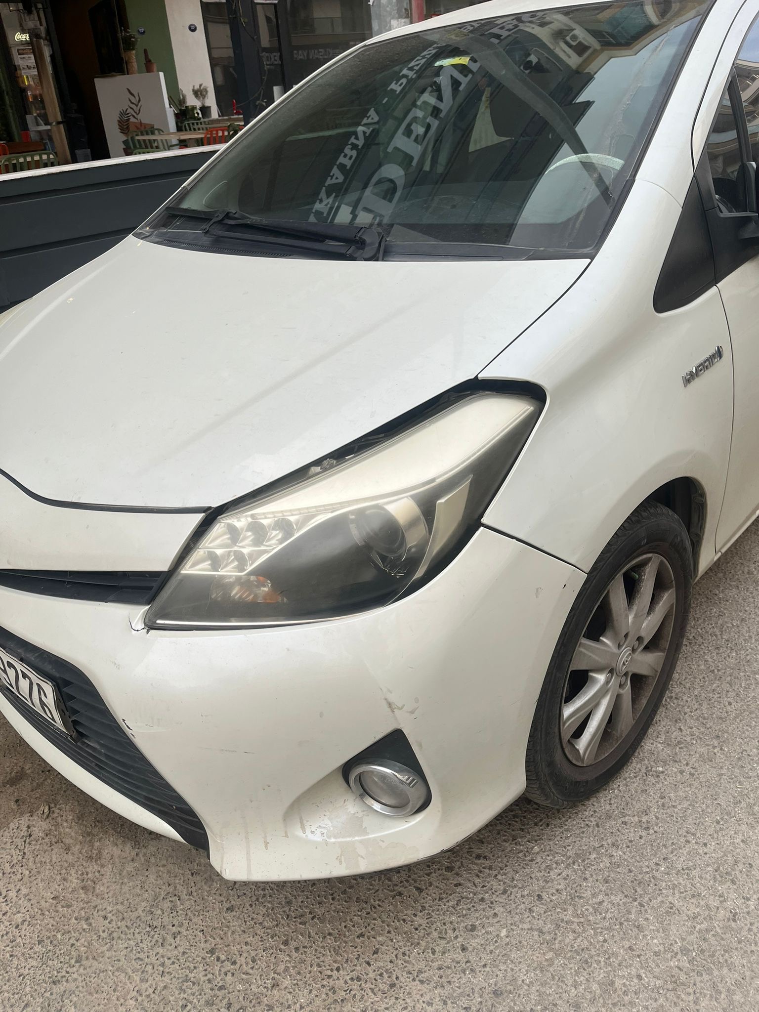 Menderes Kavaklı Sokak’ta Araca Çarpıp Kaçan Sürücü Aranıyor!