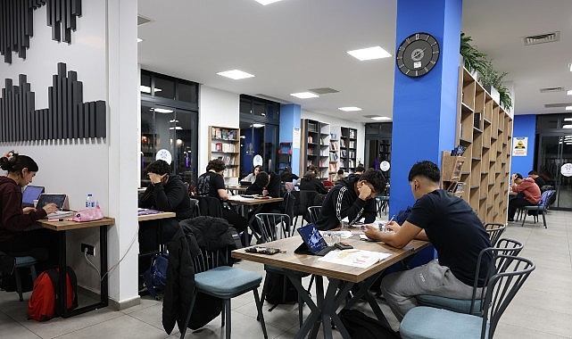 Başkan Çerçioğlu: “Gençlerimizin Eğitim Yolculuğunda Yanlarında Olmaya Devam Edeceğiz”