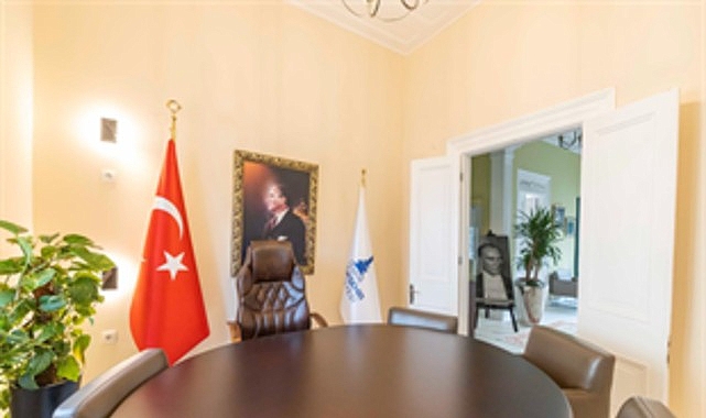 Başkan Tugay “Ay Yıldızlı Konak” seçimini anlattı