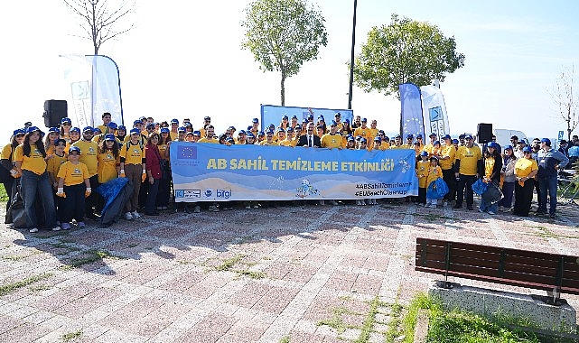 Kadıköy’de sahil temizliği
