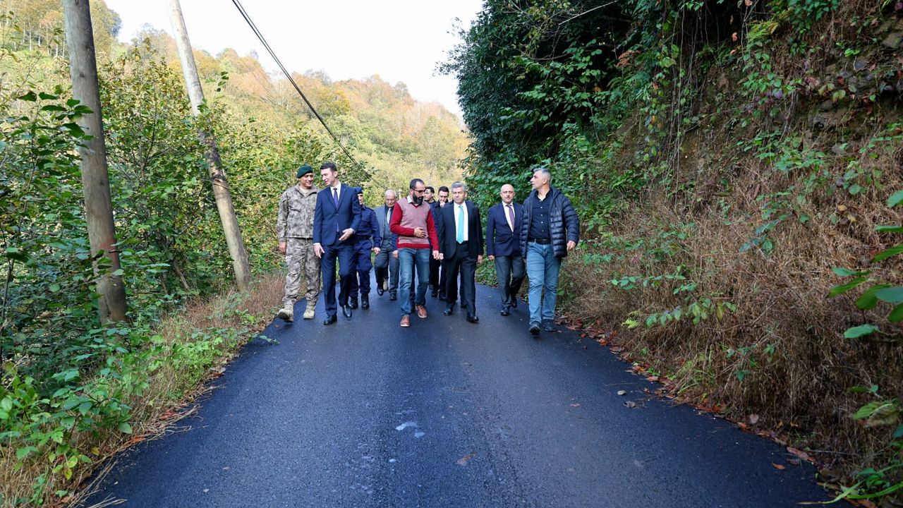 Vali Ergün Arhavi’de ziyaret ve incelemelerde bulundu