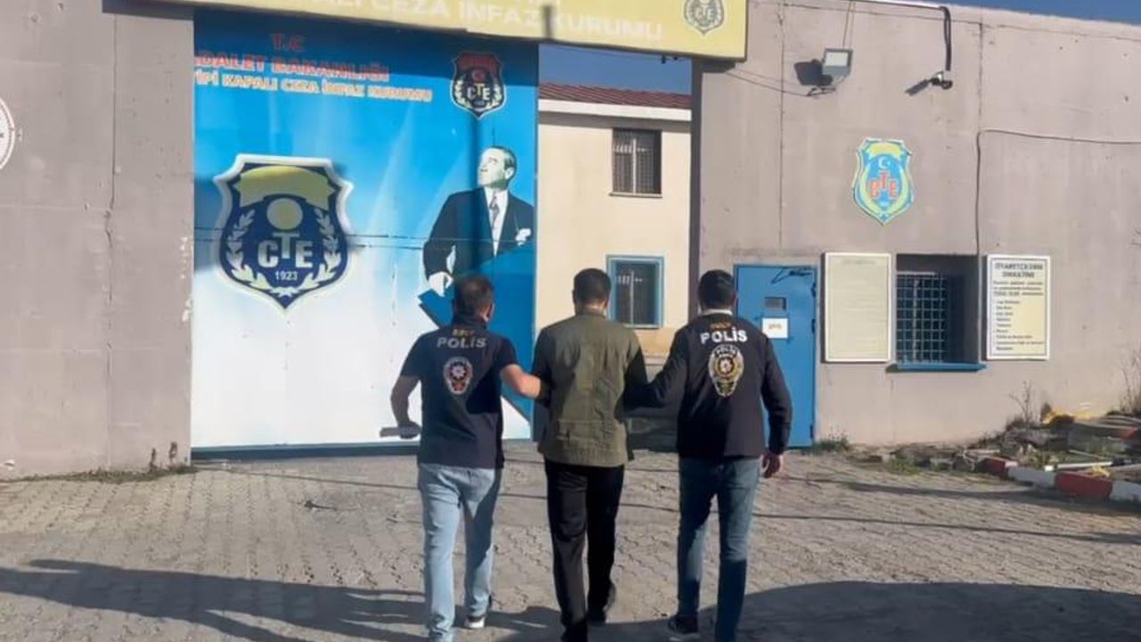 Kars’ta uyuşturucu operasyonu: 21,65 gram emdirilmiş cannabinoid ele geçirildi