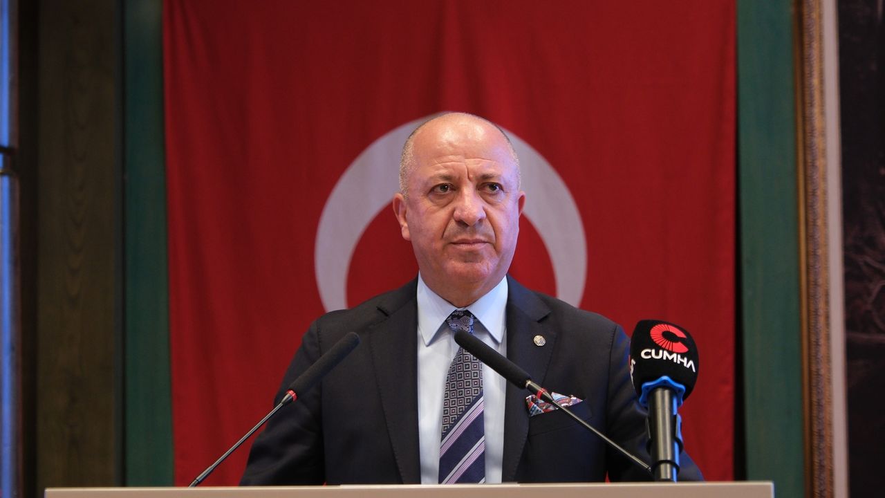 ASO Başkanı Seyit Ardıç’a ” Üstün hizmet ve başarı ödülü”