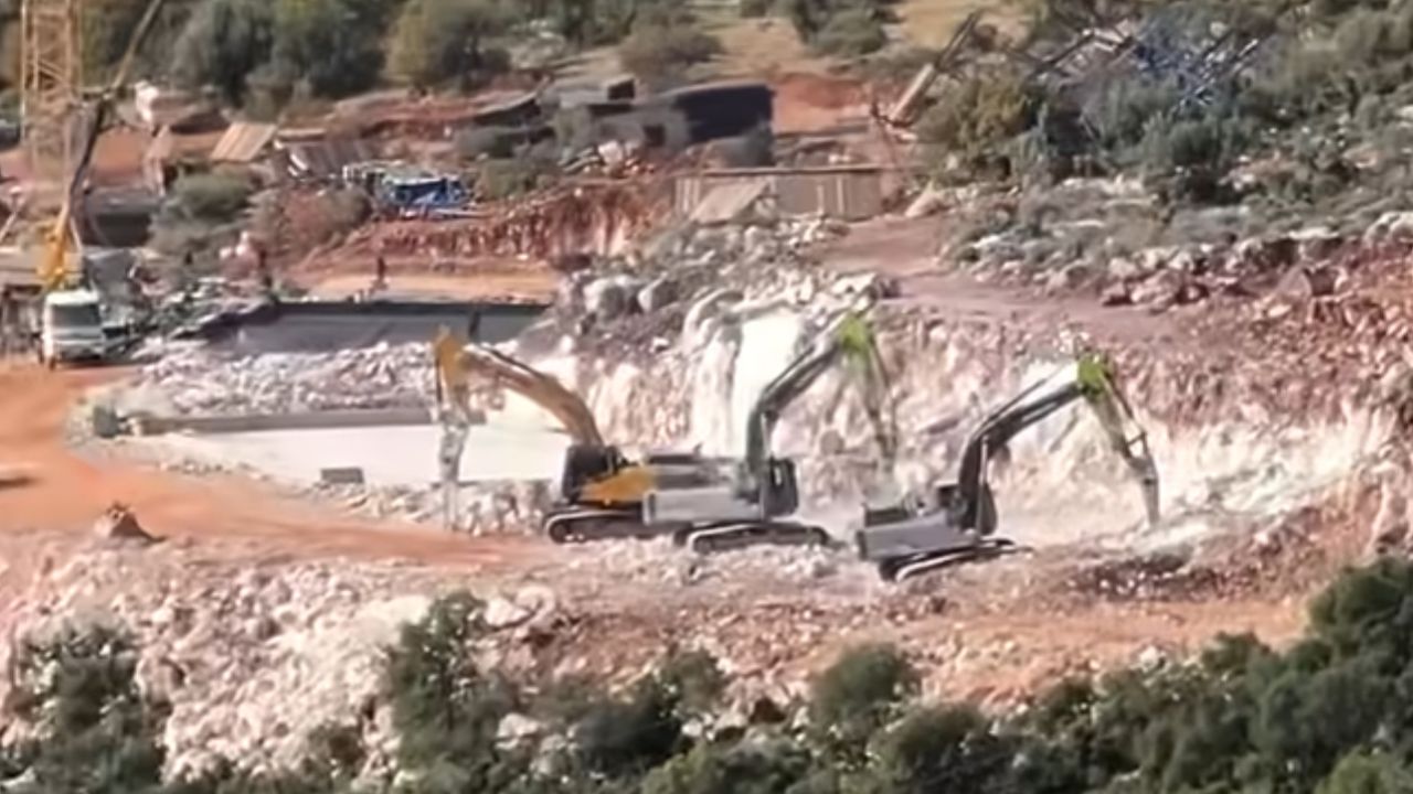 Antalya’da TOKİ konutları sağlam zemin üzerine inşa ediliyor