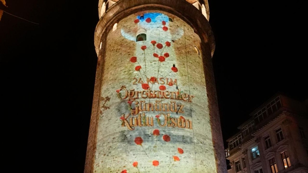 Galata Kulesi’nde 24 Kasım’a özel Öğretmenler Günü gösterisi