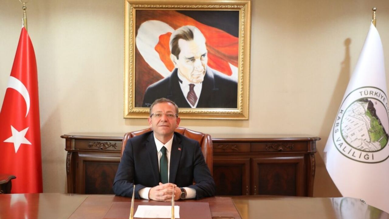 Kars Valisi Polat’tan 25 Kasım Mesajı: “Kadına Şiddete Sıfır Tolerans İlkesiyle Mücadelemiz Sürecek”