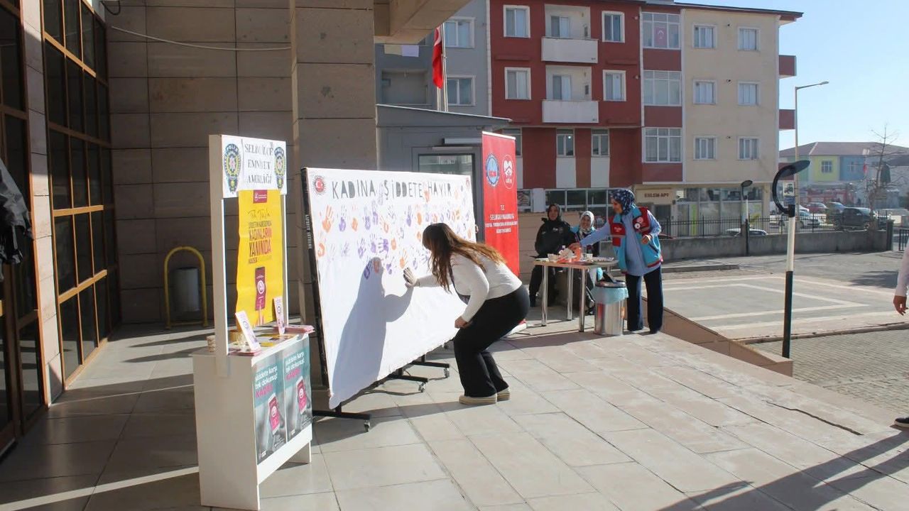 Selim’de 25 Kasım’a özel farkındalık etkinliği