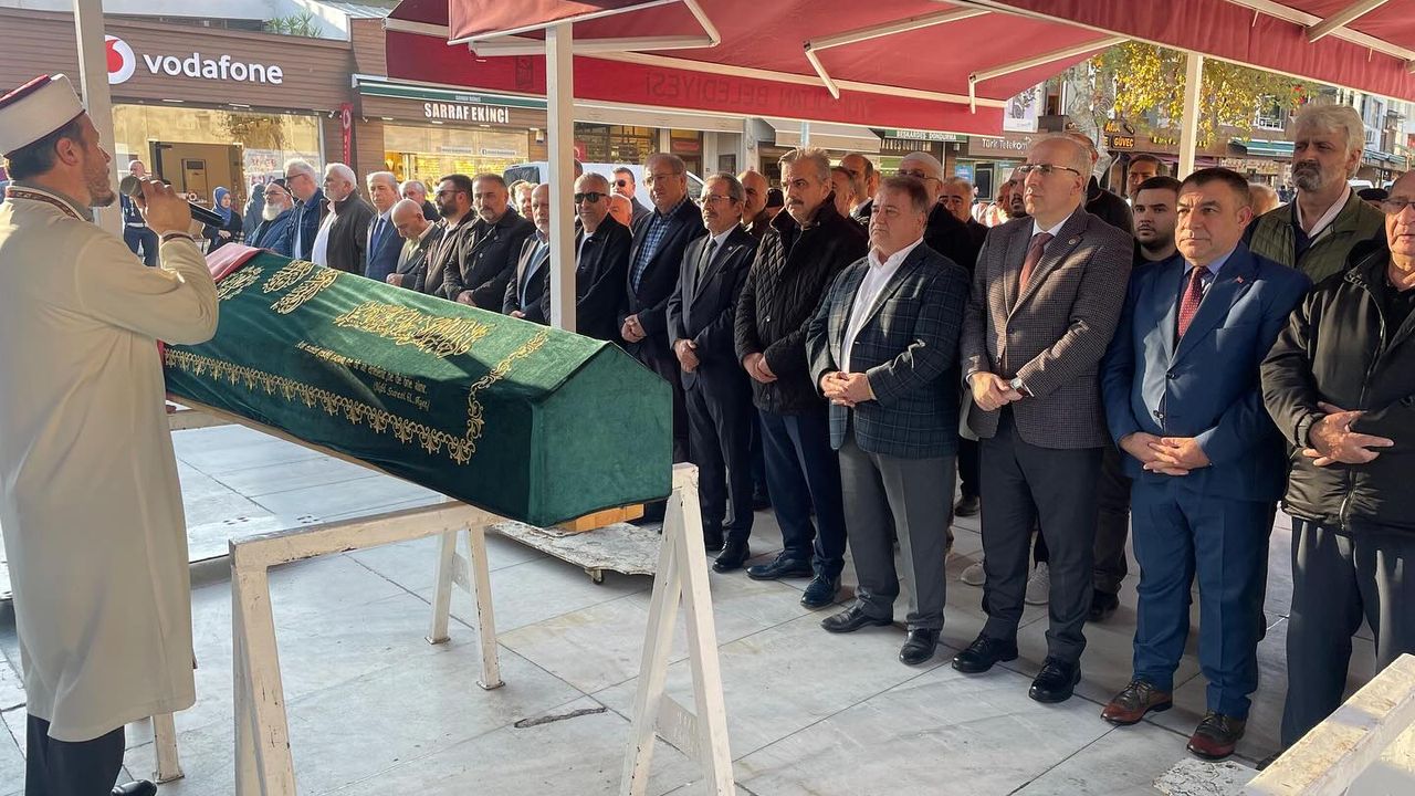 Gazeteci-Belgeselci  Türksoy’un “kardeş” acısı