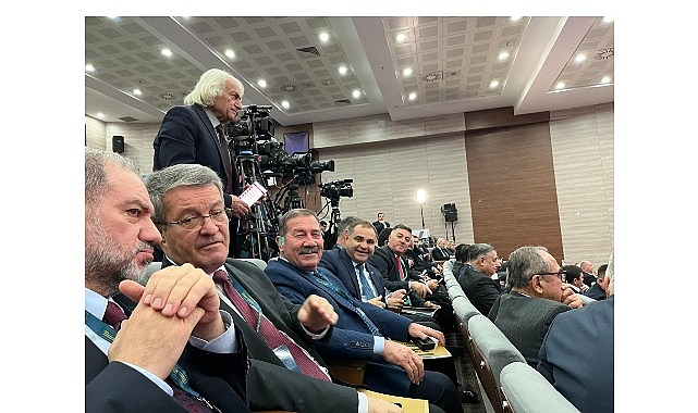 Başkan Topuz, OSBÜK 23. Olağan Genel Kurul Toplantısı’na Katıldı