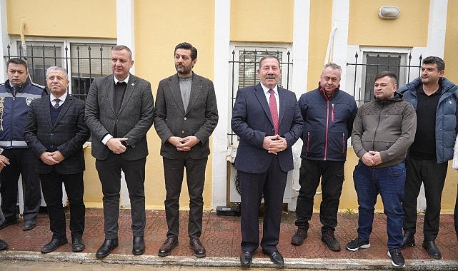 Başkan Topuz Yeni Yıl Öncesi Personellerle Bir Araya Geldi