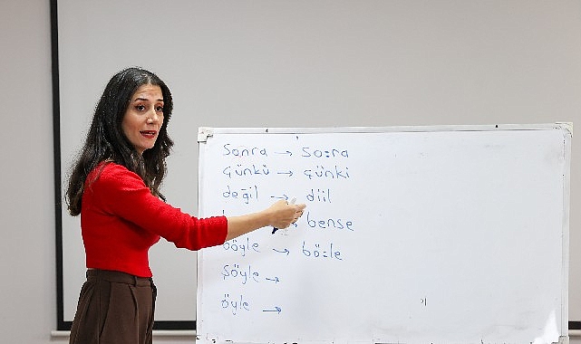 Buca Belediyesi’nden diksiyon ve sunuculuk kursu