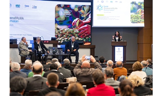 İzmir’de kooperatifçiliğe mercek tutuldu