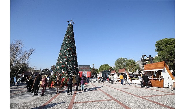 Karşıyaka ışıl ışıl olacak: ‘Yeni Yıl Şenliği’ 13 Aralık’ta başlıyor!