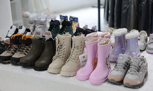 Konak’ta yürekleri ısıtan dayanışma: Giysi Market kış sezonuna hazır