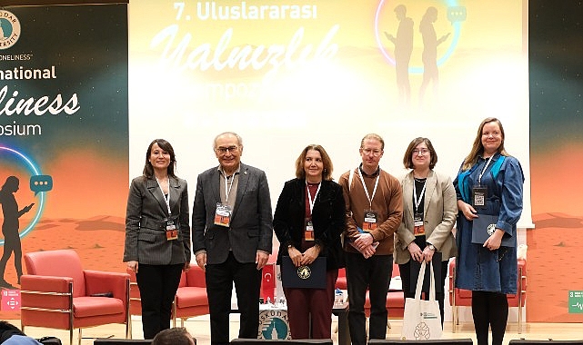 Prof. Dr. Nevzat Tarhan:  “Dostluk duygusunu kaybettiğimiz için yalnızız”