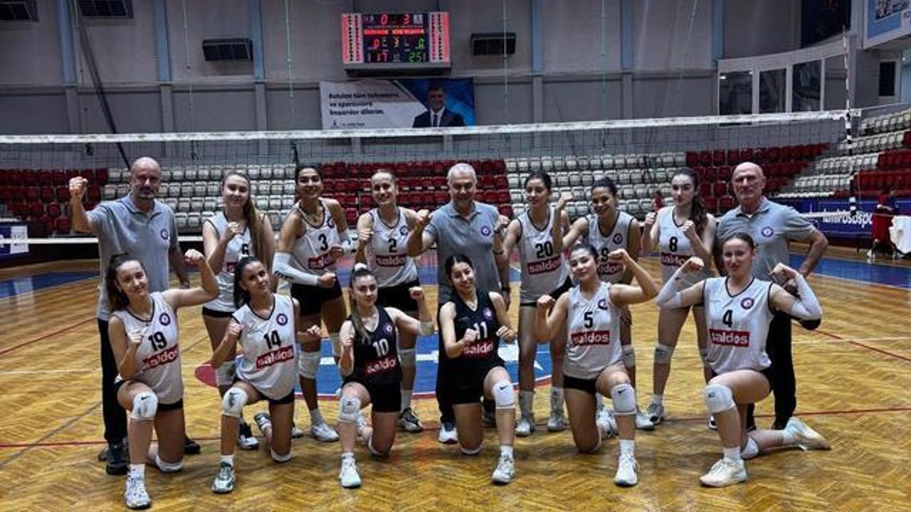 Söke’nin kızları İzmir’de galibiyetle döndü