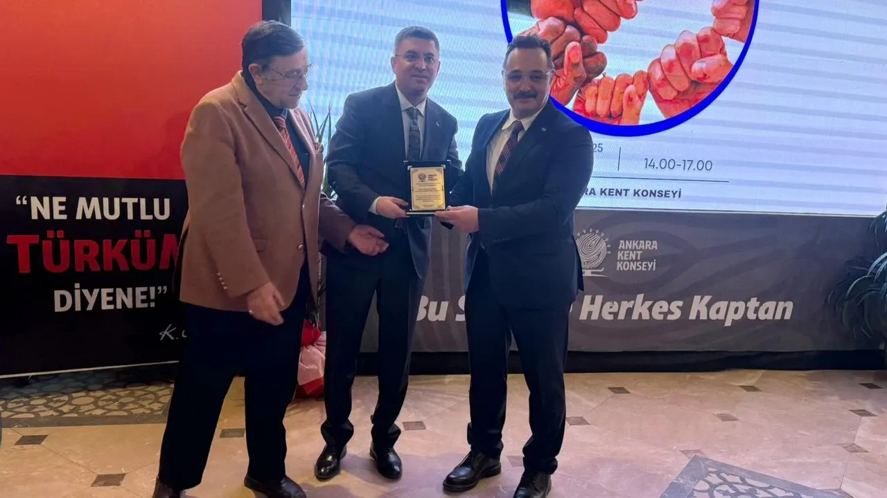 ra’da, TİMBİR’e “Yılın STK’sı” ödülü