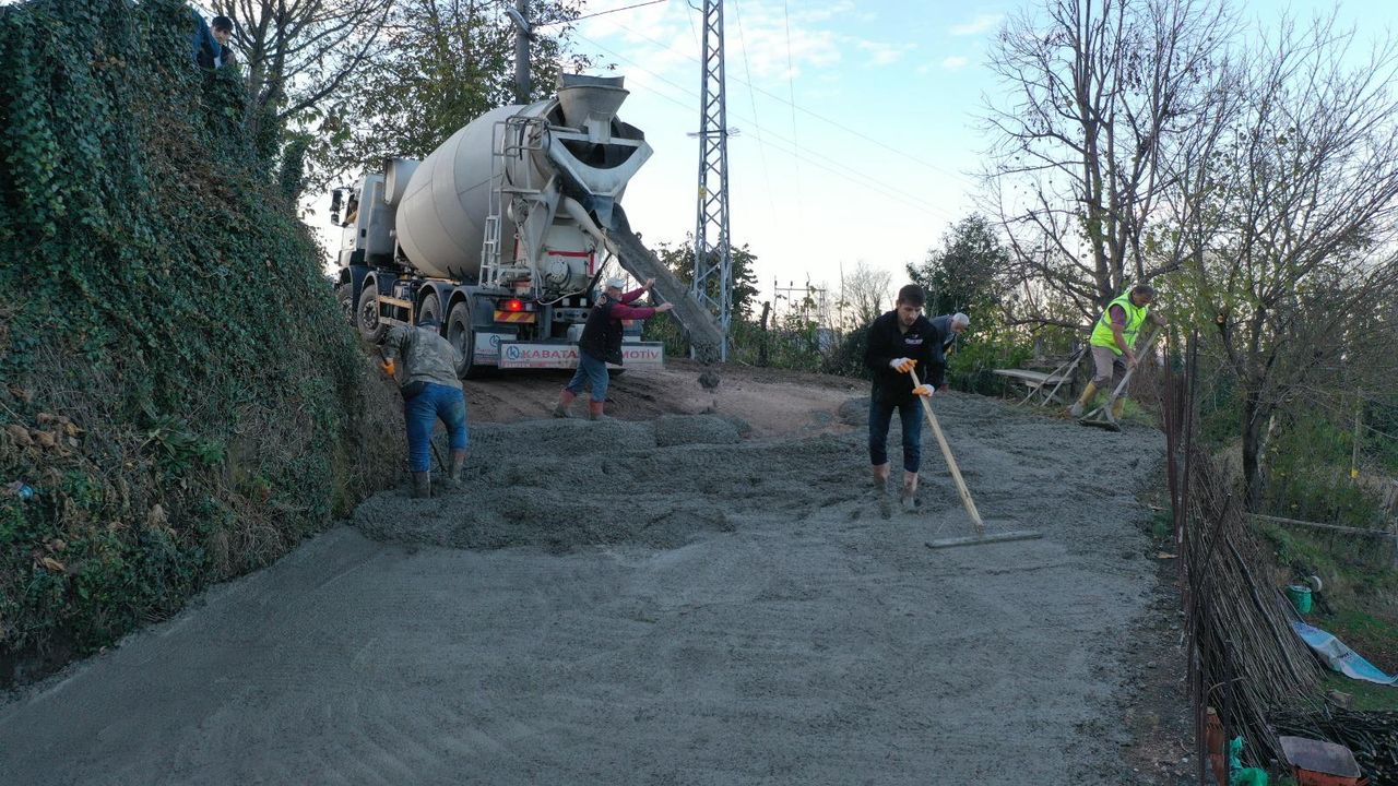 Çamaş’ta 3 kilometrelik beton yol çalışması başladı