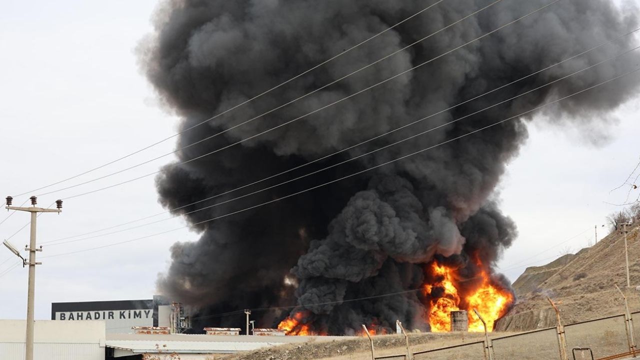 Kırıkkale OSB’de kimyasal fabrikada büyük yangın