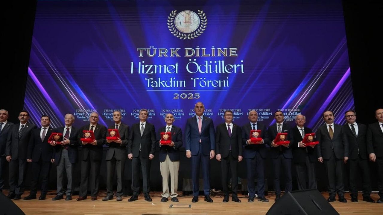 “2025 Türk Diline Hizmet Ödülleri” sahiplerini buldu