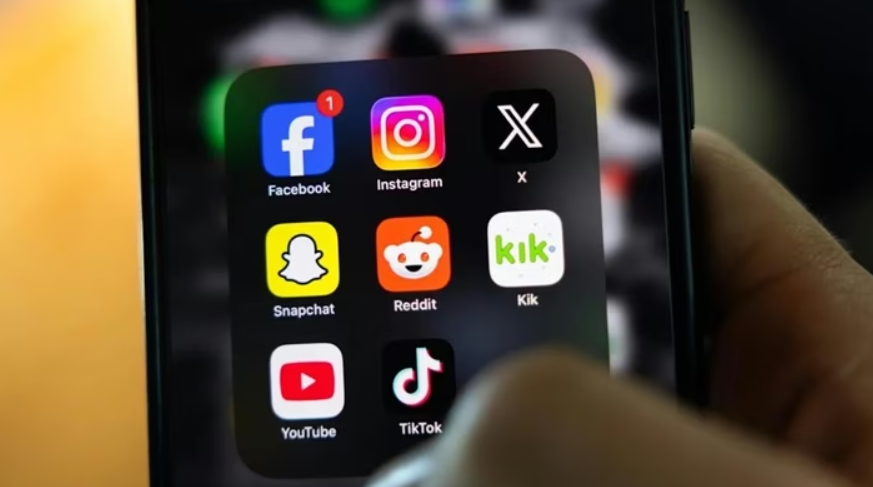 Çocuklar İçin Güvenli İnternet Dönemi: 15 Yaş Altına Sosyal Medya Yasaklanıyor