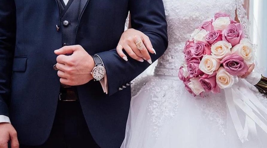 YAPAY ZEKA NİKAHI YAKTI: HOLLANDA’DA “TEKNOLOJİK” EVLİLİK KRİZİ