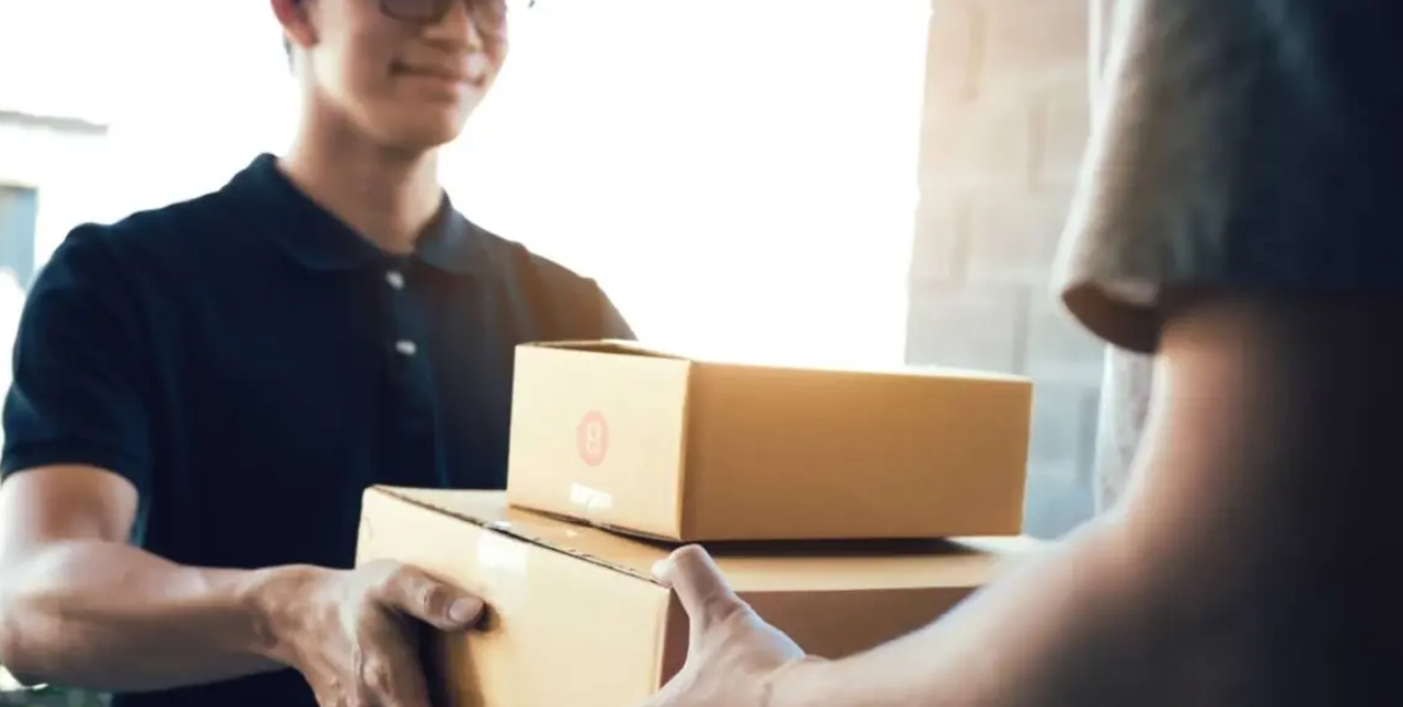 YURT DIŞI ALIŞVERİŞİNDE MUAFİYET BİTTİ: HER PAKETE VERGİ GELDİ!