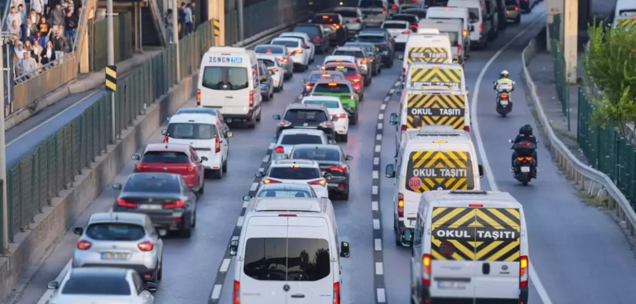Motorinde İndirim Gitti, Zam Geldi: Salı Günü Tabela Değişiyor!