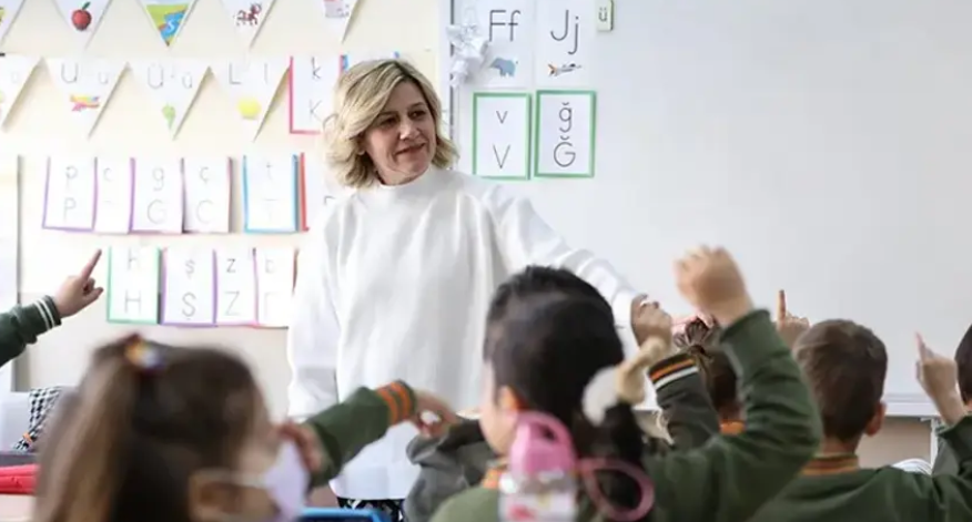 Öğretmenlerin Mazeret Tayini Başvuruları Başladı: İşte Kritik Tarihler