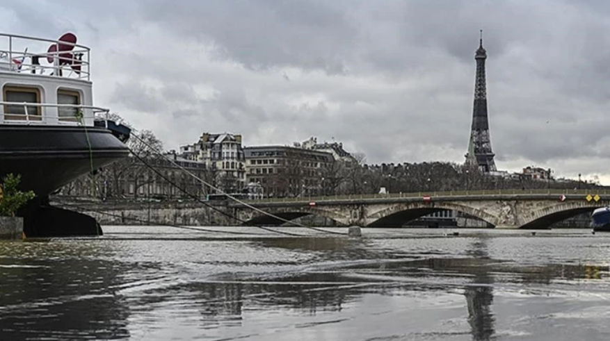 Fransa’da “Turuncu” Alarm: 5 Bölgede Şiddetli Sel Riski!