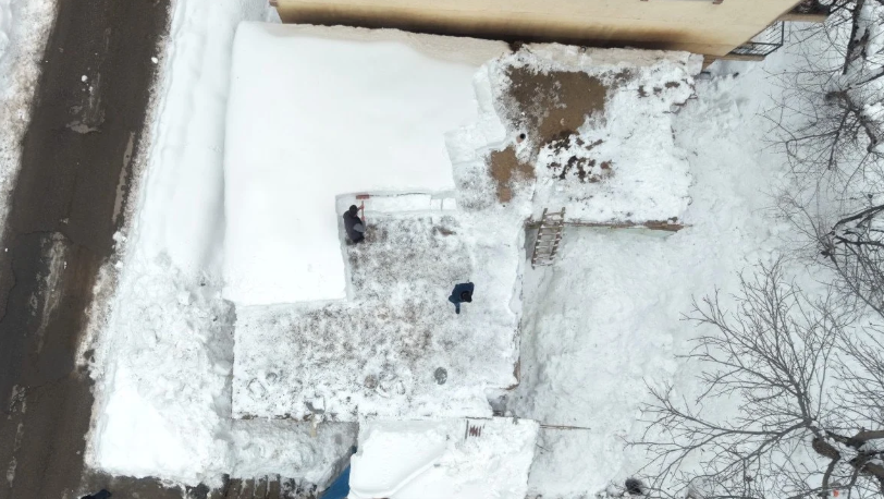 Muş’ta Kar Esareti: Tek Katlı Evler Kara Gömüldü