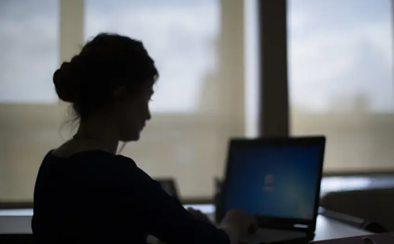 Kamuda 500 Bin Sözleşmeliye Müjde: Yarım Zamanlı Çalışma Dönemi