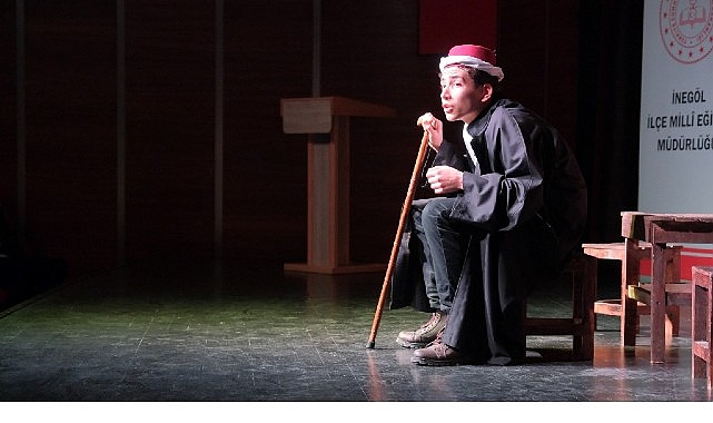 İnegöl’de Genç Meddahlar Sahne Aldı