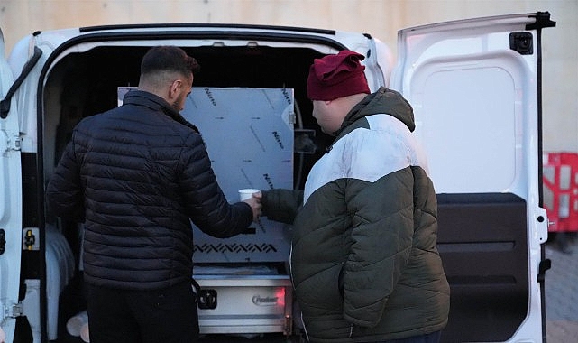 Keçiören Belediyesi’nden Sıcak Çorba İkramı