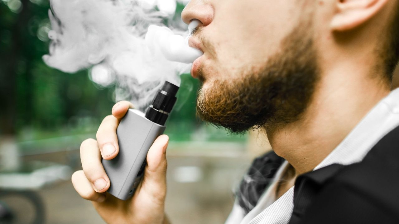 Azerbaycan’da sıvı elektronik sigaralara kapsamlı yasak