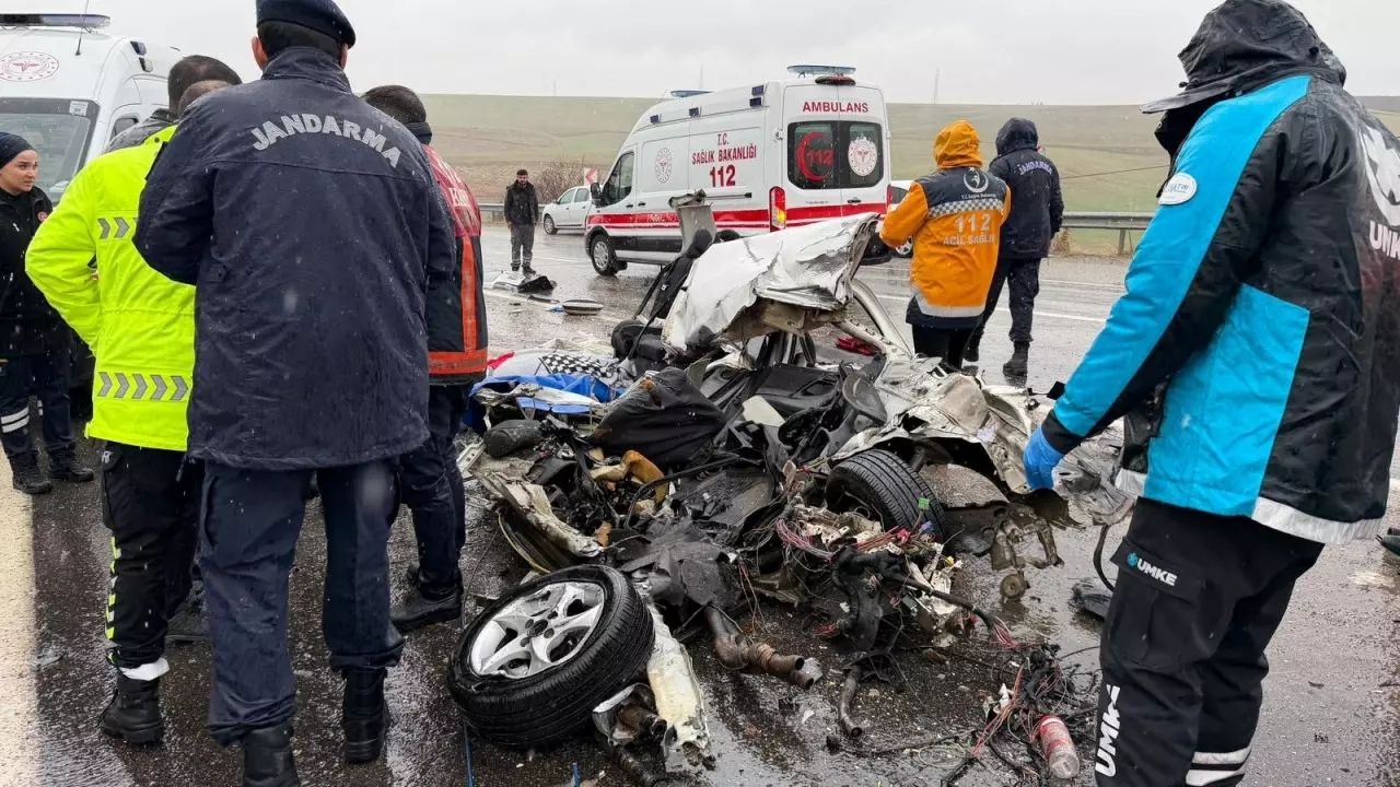 Adıyaman’da kaza: 3 ölü, 1 yaralı