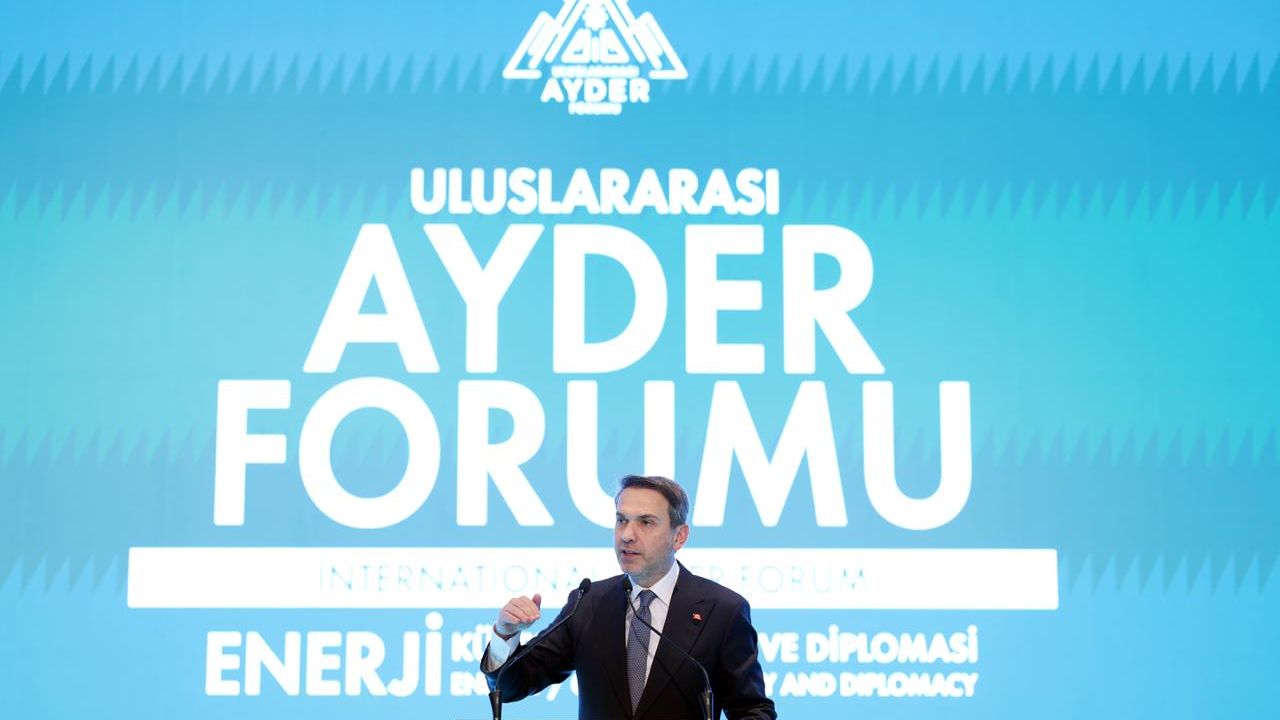 Bakan Bayraktar, Ayder Forumunda müjdeyi verdi