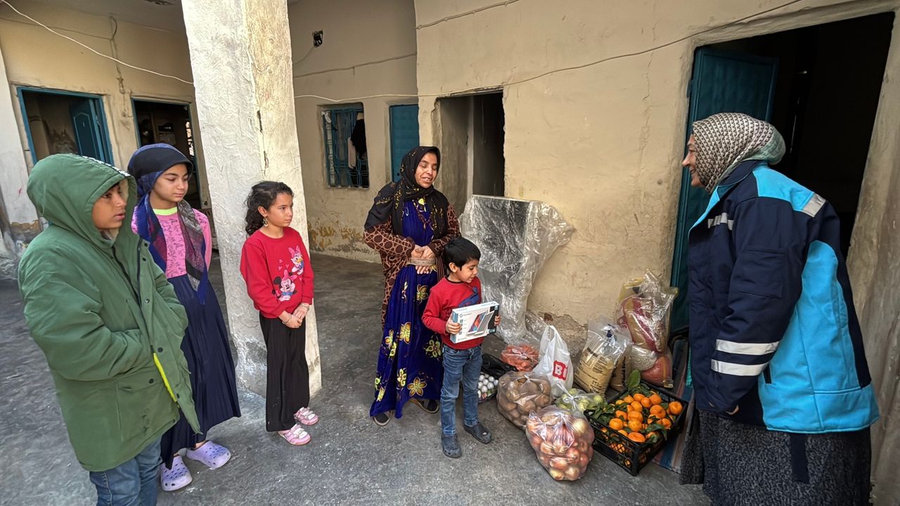 Eyyübiye’de yetim evleri şen oldu
