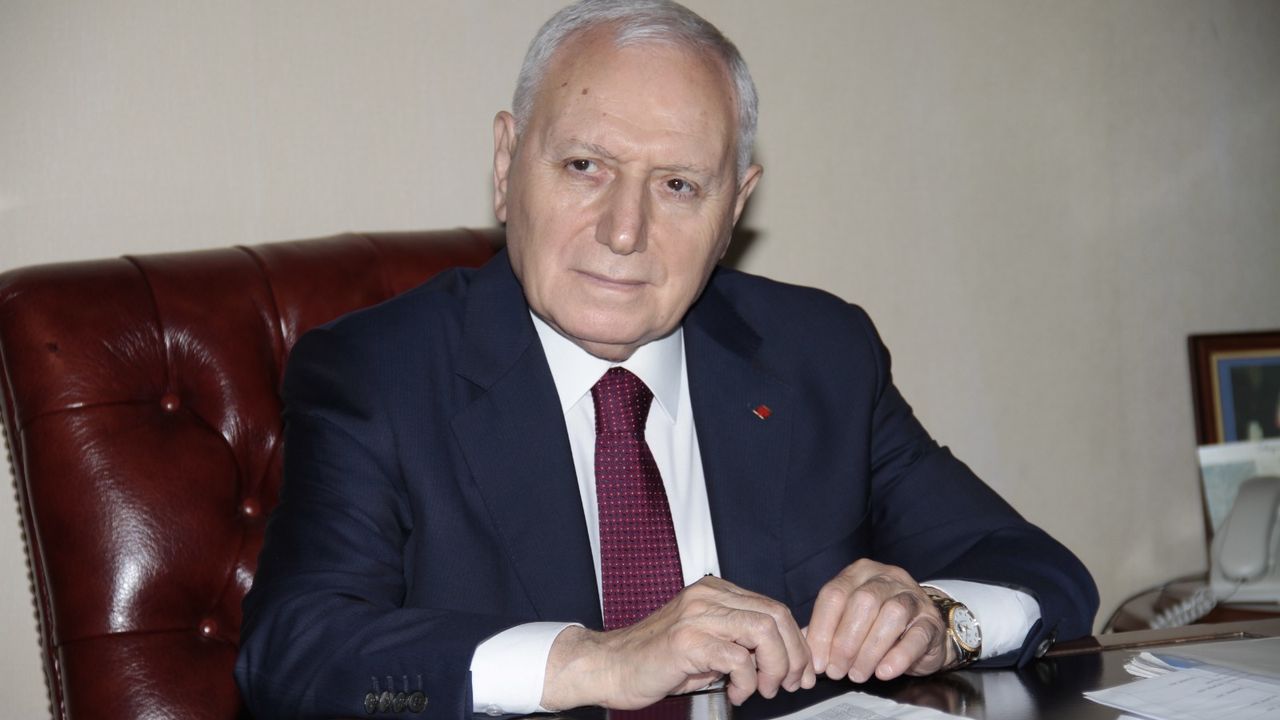 Haberal hocadan Efsane Tiyatro Sanatçısı Haldun Dormen’e başsağlığı mesajı