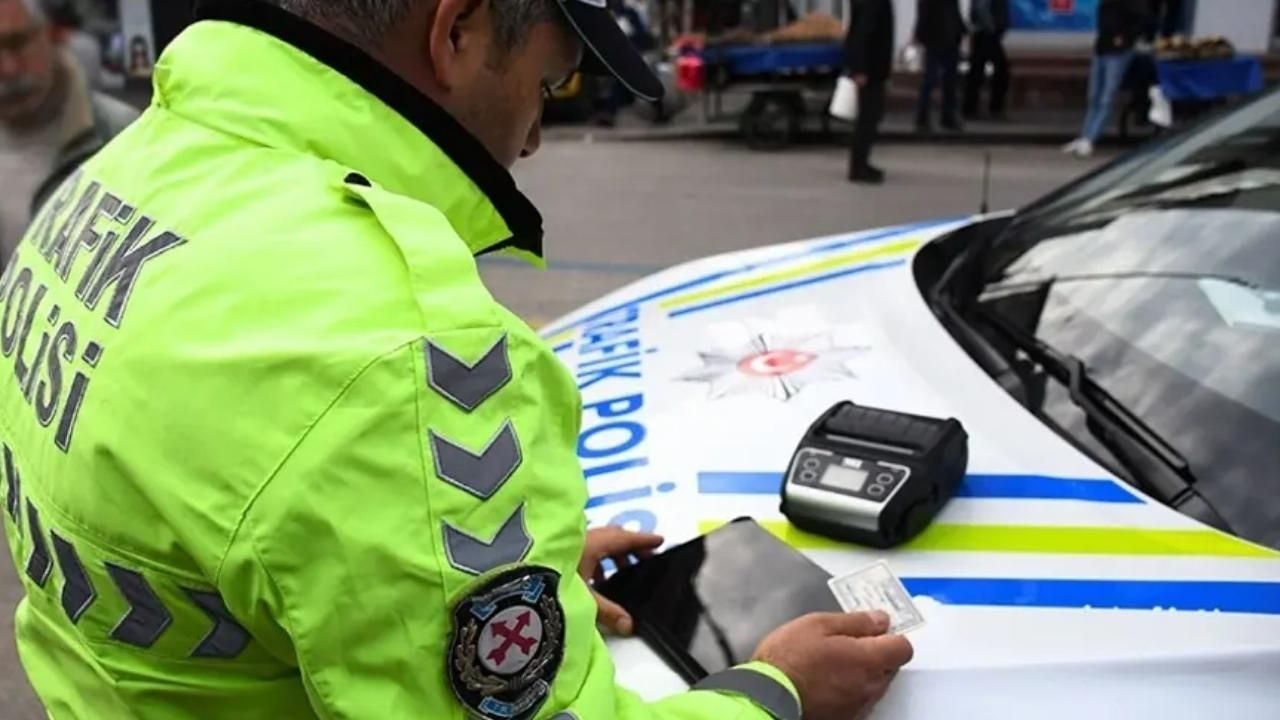 Otoyolda tehlikeli yarışa geçit yok