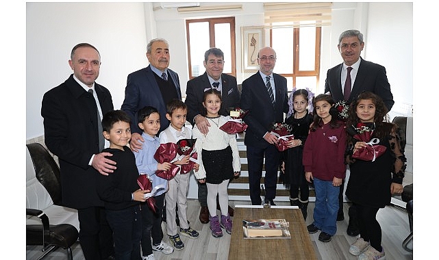 Selçuklu’da Karne Sevinci: Başkan Pekyatırmacı Öğrencilerle Buluştu