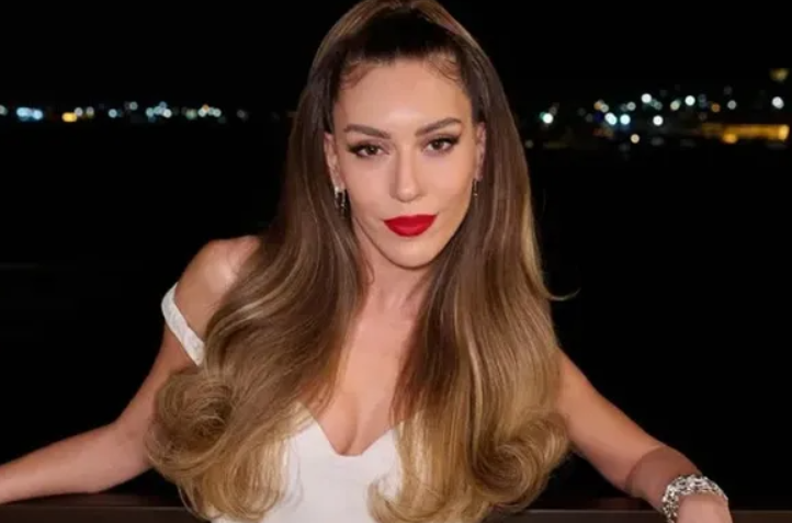Sinem Kobal’ın İlk Adımı: 13 Yaşında Gelen “Dadı” Şöhreti