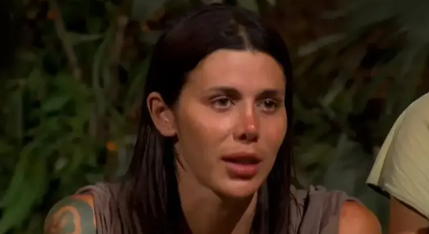 Nefise Karatay Gözyaşlarına Boğuldu: “Öldüm Açlıktan!”