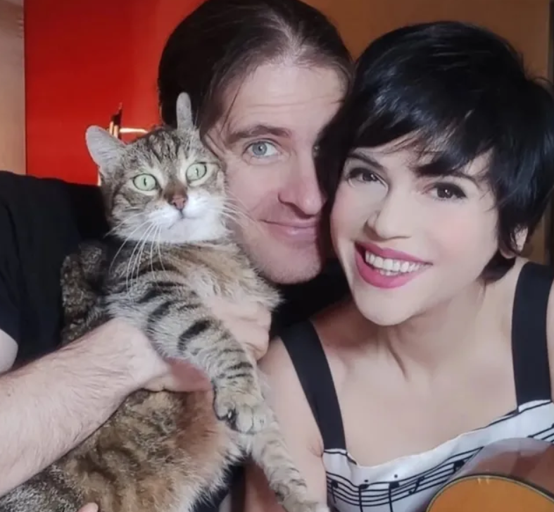 Aydilge: “Sahnede Çok Hoplarsam Olacağı Buydu!”