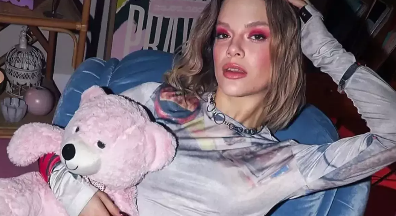 Esin Bahat’tan “Siber Zorbalık” İtirafı: “4 Yıldır Psikolojik Destek Alıyorum”