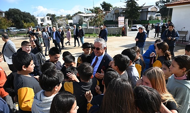 Göynük Ortaokulu Kütüphanesi açıldı
