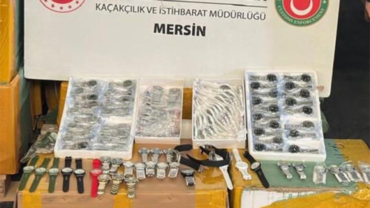 Mersin’de 116 bin kaçak kol saati ele geçirildi