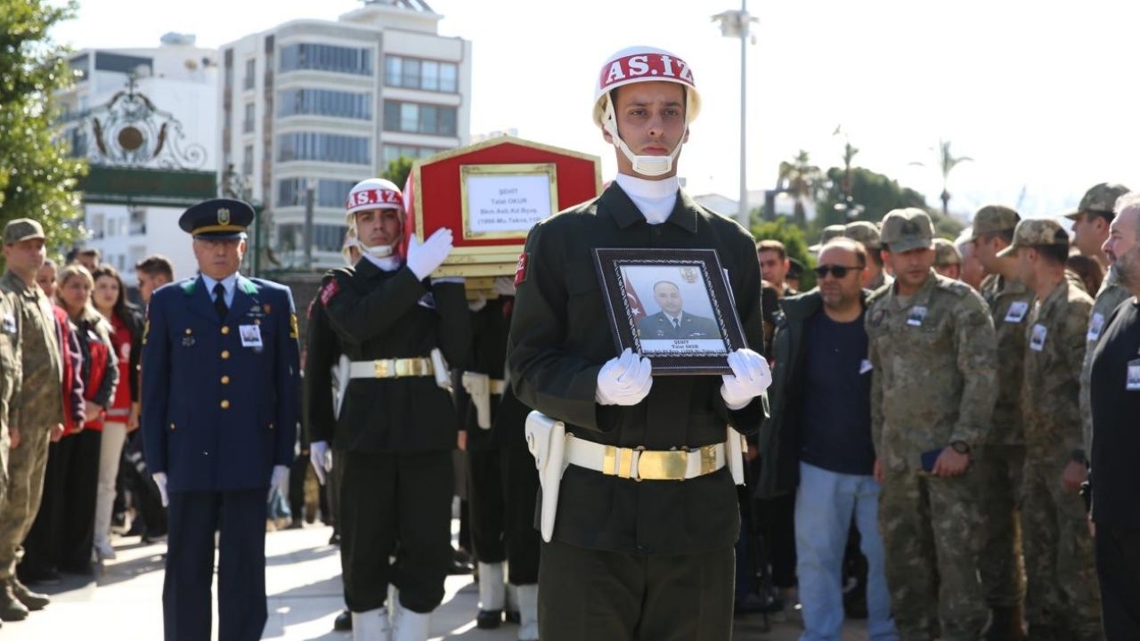 Şehit Talat Okur Hatay’da son yolculuğuna uğurlandı