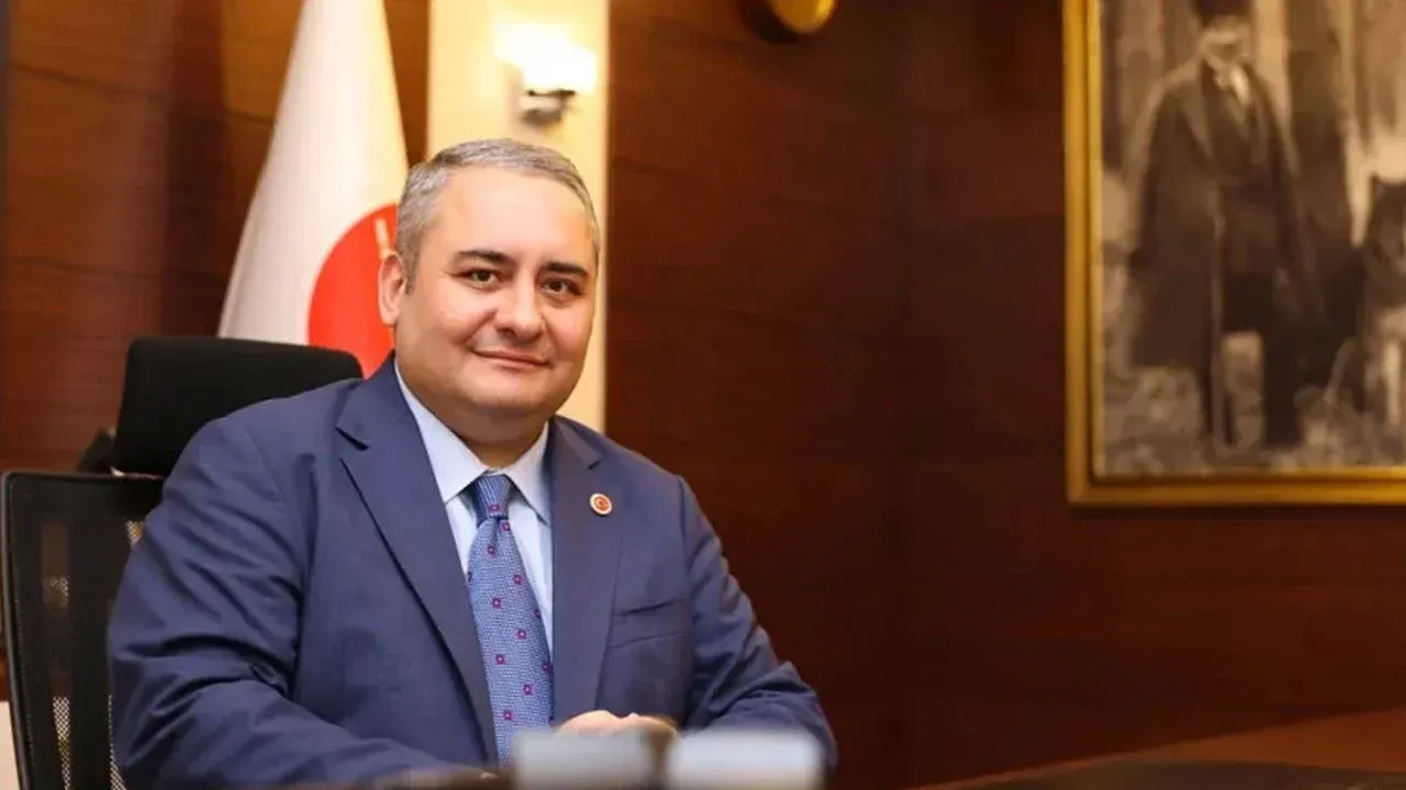 Keçiören Belediye Başkanı Özarslan partisi CHP’den ayrıldığını duyurdu